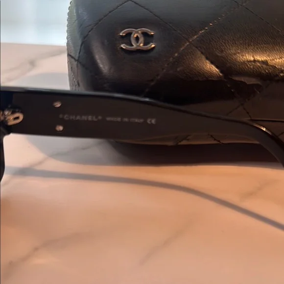 Chanel Black Women’s Sunglasses - Picture 4 of 13
